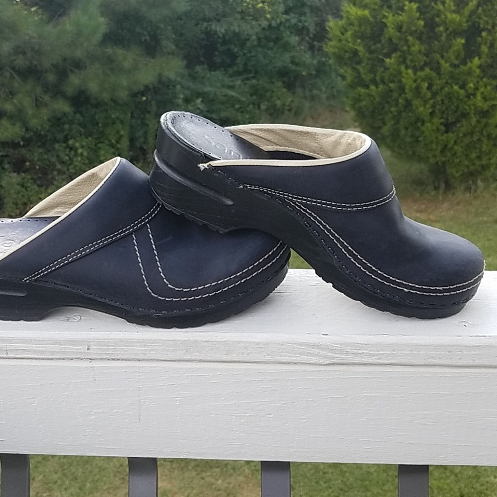 Sanita- black nurse clogs- size 38